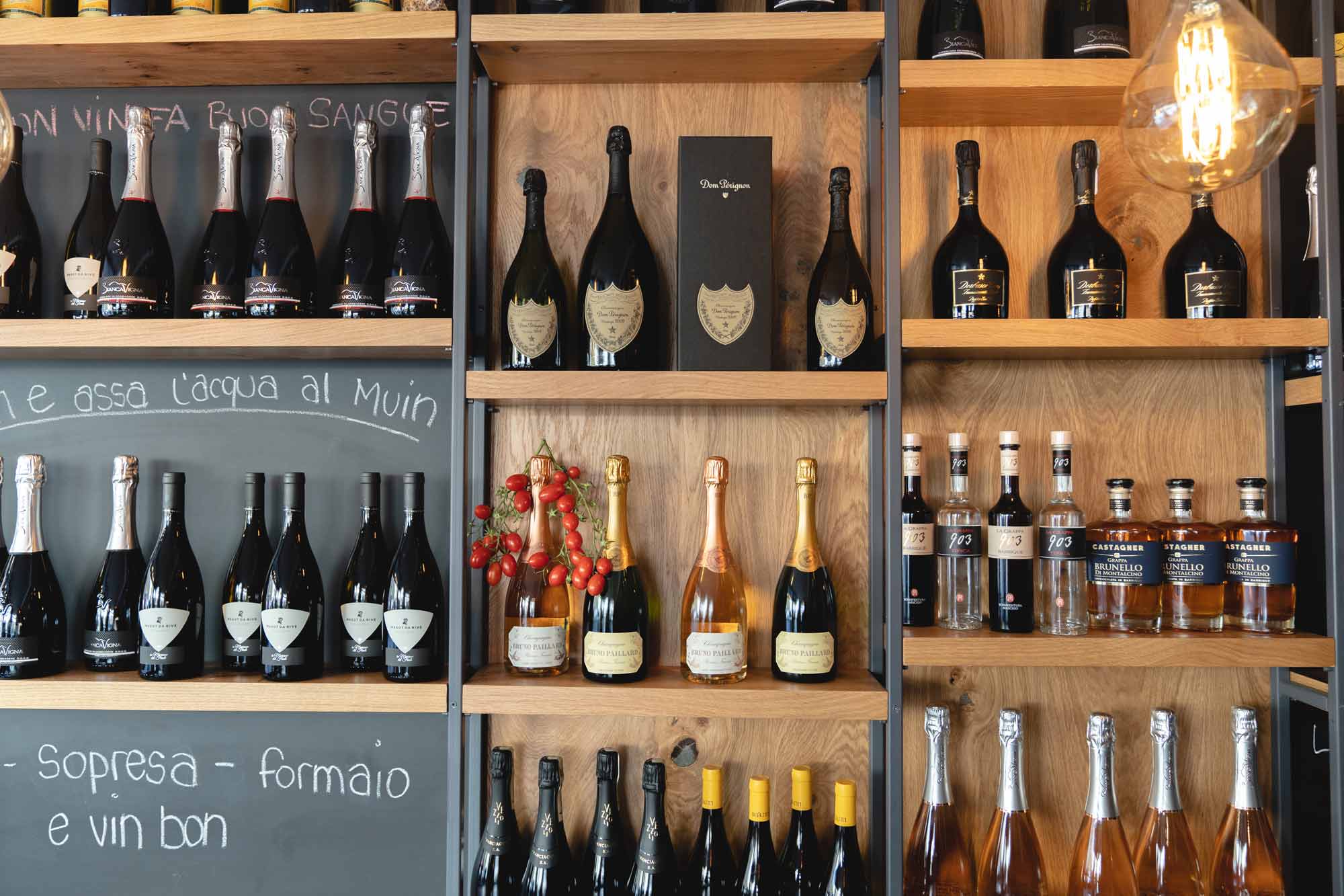Wein Sortiment in OPERA Wein Art