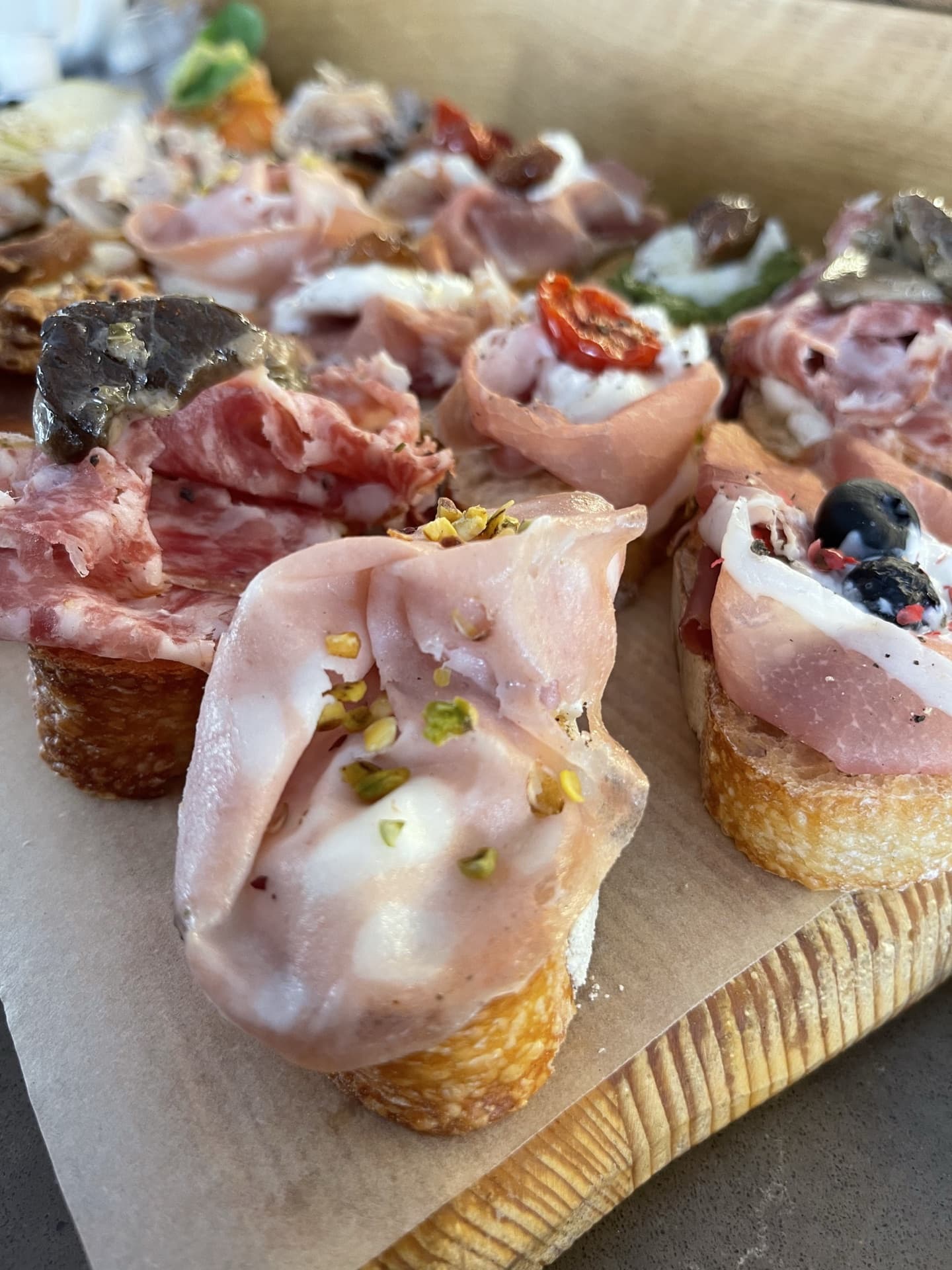 Italienischer Aperitif bei Opera Wein Art
